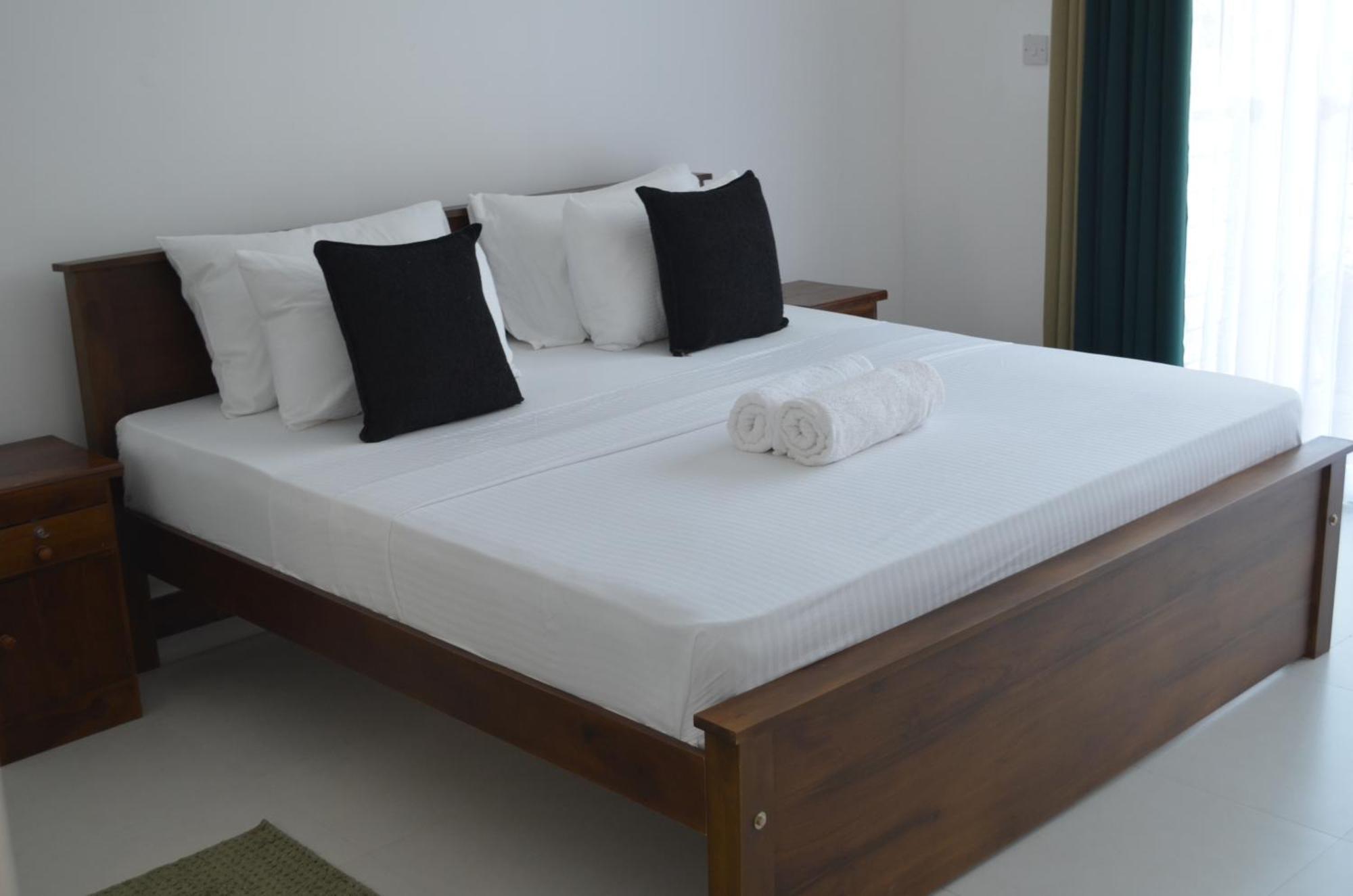 Silina Airport Transit Hotel & Residence Katunayaka Εξωτερικό φωτογραφία